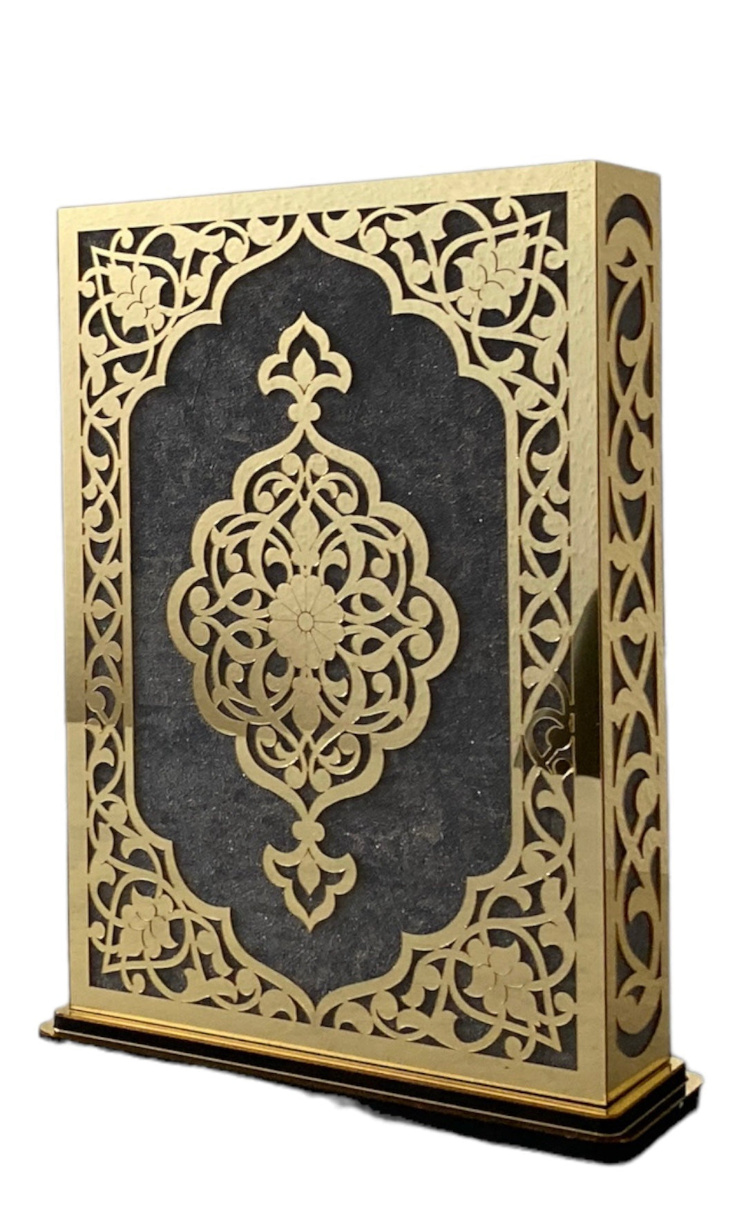 Quran Al Karim in dekorativer Stand box